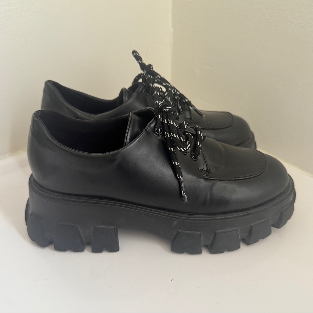 Chunky Black Platform Loafers! Size Women’s 7.